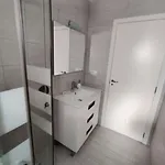 Apto. En Urbanizacion Albatros Con Salida A Playa