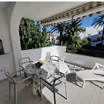 Apto. En Urbanizacion Albatros Con Salida A Playa Апартаменты Дения